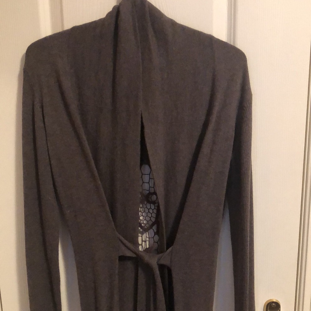 Statement sweater! - Picture 2 of 7